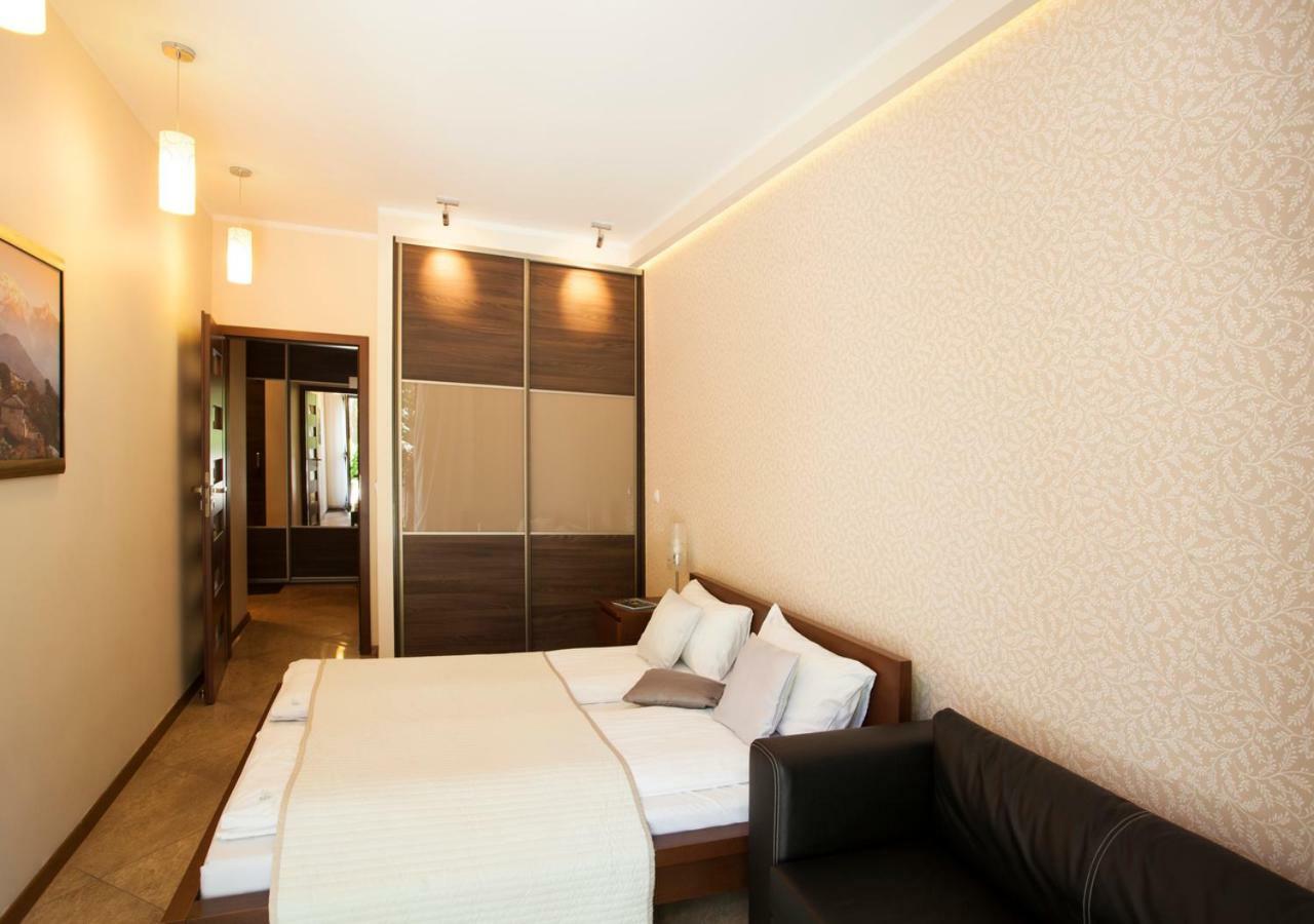 Apartamenty Home Sweet Home 스클라르스카포렘바 외부 사진